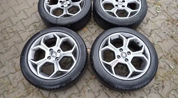 Ford Ecosport R17 alloy rim 