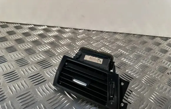 BMW X3 F25 Dashboard side air vent grill/cover trim 9184143