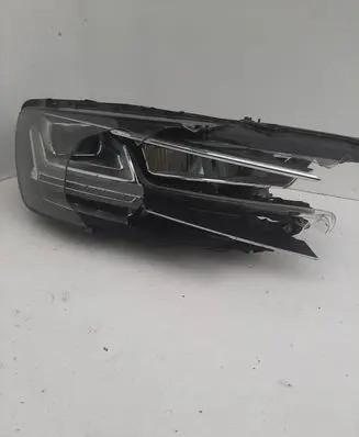 Audi Q7 4M Headlight/headlamp 4M0941034B L11625