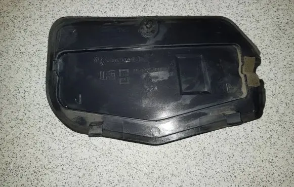 BMW 5 E39 Other trunk/boot trim element 8230959