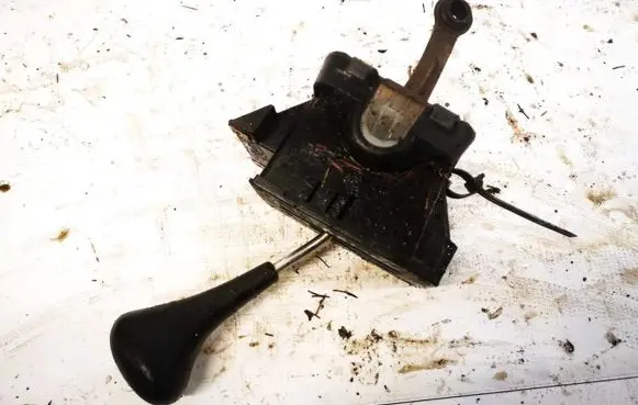 Mercedes-Benz 190 W201 Gear shifter/selector 2012670905