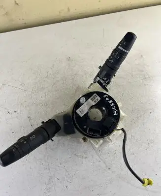 Nissan Micra Wiper turn signal indicator stalk/switch 25560AX618