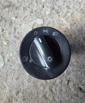 Volkswagen Polo IV 9N3 Light switch 6Q0941531B