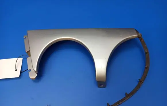 Mercedes-Benz E W210 Under headlight/headlamp trim 2108200212 2108200212RE