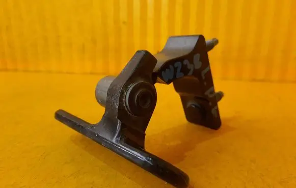 Mercedes-Benz E W238 Front door upper hinge