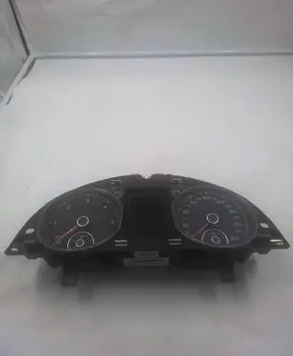 Volkswagen PASSAT B7 Speedometer (instrument cluster) 3AA920880L 011710
