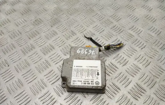Volkswagen PASSAT B5.5 Airbag control unit/module 1C0909605C