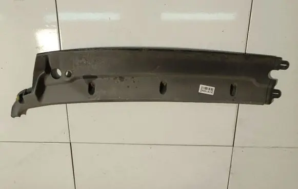 Iveco Daily 30.8 - 9 Wiper trim 504022284