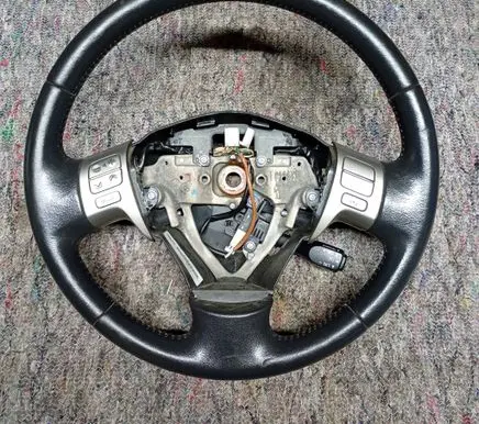 Toyota Auris 150 Steering wheel 607095202 8166307