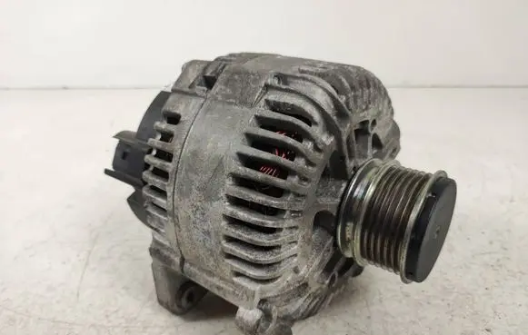 Volkswagen Tiguan Generator/alternator TG17C019 903468 305518180000
