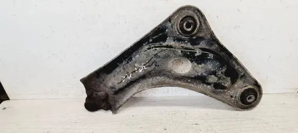 Peugeot 301 Front lower control arm/wishbone 32D1 D04