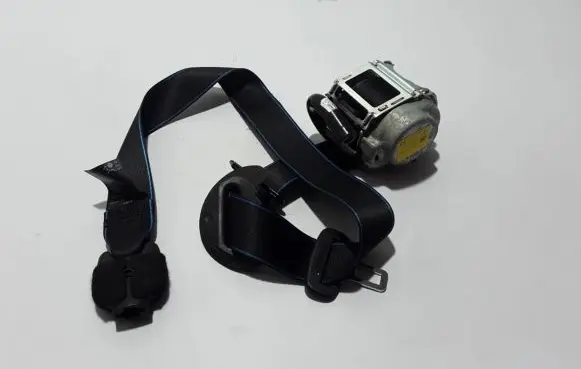 Renault Austral Front seatbelt 868848382R