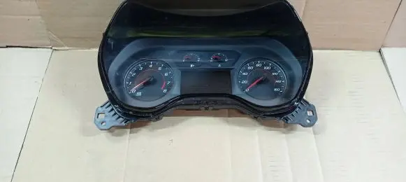 Chevrolet Camaro Speedometer (instrument cluster) 84637812 7110500000000X 175597137