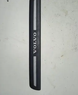 Volvo V50 Front sill trim cover 08622671