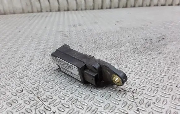 Mercedes-Benz C W203 Airbag deployment crash/impact sensor 0018204426