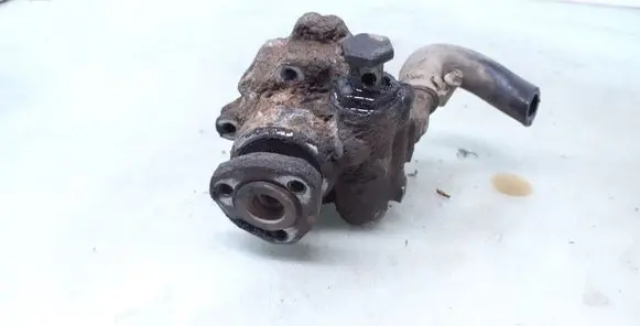 Volkswagen Polo III 6N 6N2 6NF Power steering pump