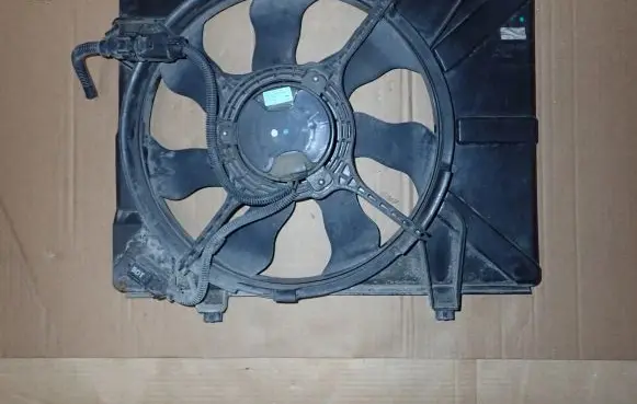 Hyundai Getz Air conditioning (A/C) fan (condenser) 
