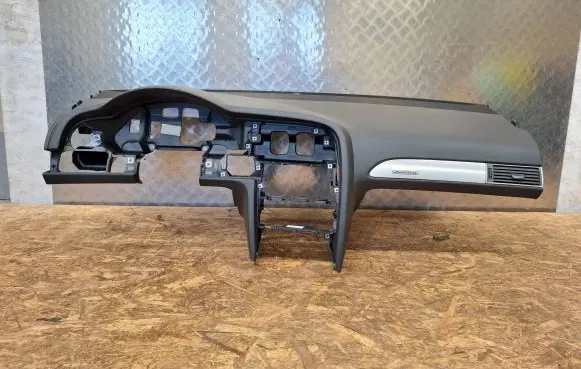 Audi A6 S6 C6 4F Dashboard 4F1858005A T0021834 P0099763