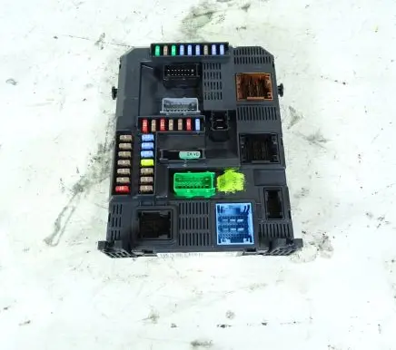 Peugeot 208 Engine control unit/module