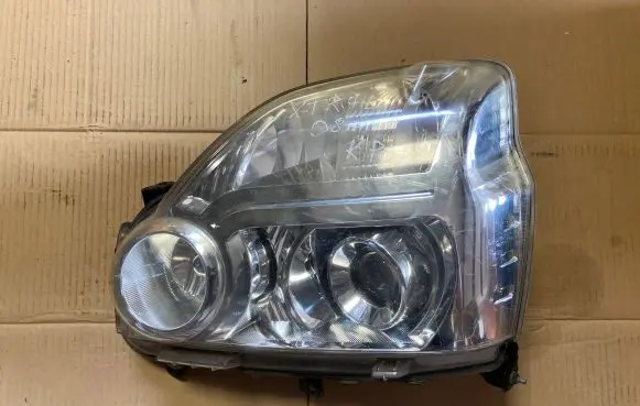 Nissan X-Trail T31 Headlight/headlamp