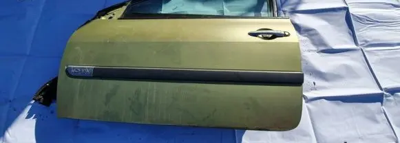 Renault Megane II Front door geltonos