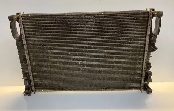 Mercedes-Benz E W211 Coolant radiator A2115001302 2115001302