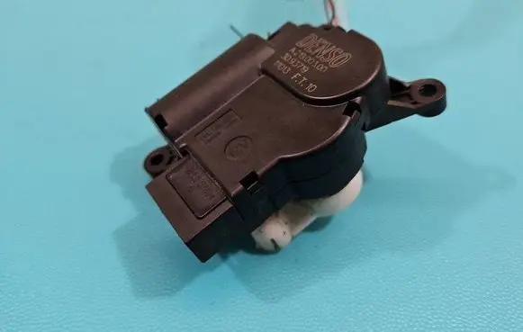 A/C air flow flap actuator/motor