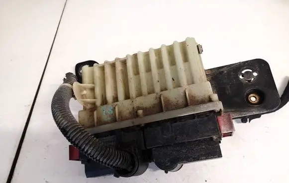 Coolant fan relay
