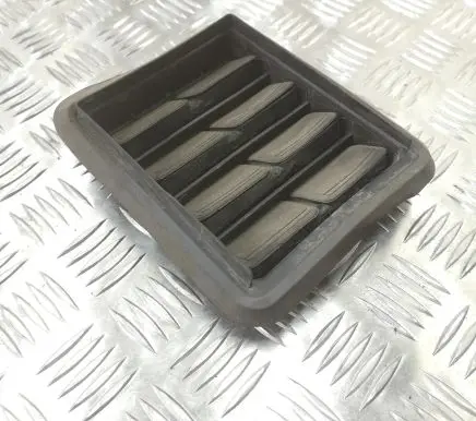 Dodge Grand Caravan Quarter panel pressure vent 