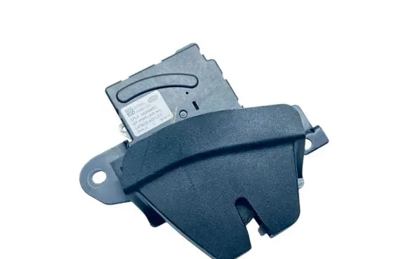 Land Rover Range Rover L405 Tailgate window lock/catch/latch LR072585