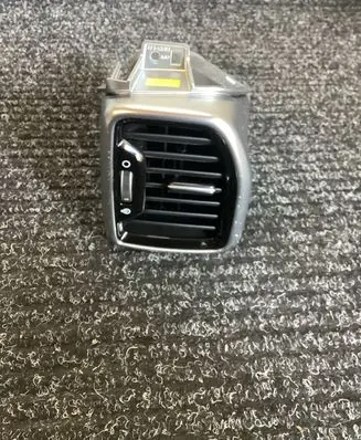 KIA Sportage Dashboard side air vent grill/cover trim 97480F1AA0 97490F1BA0