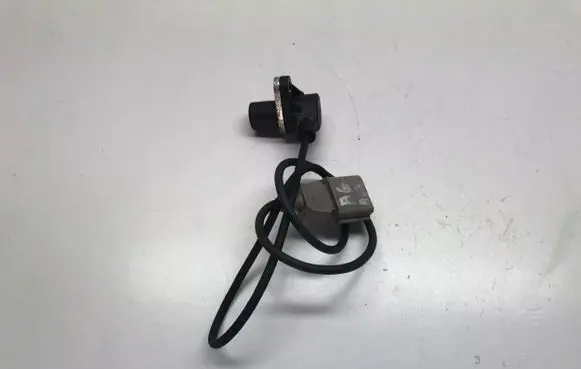 Audi A6 Allroad C5 Crankshaft position sensor 0281002223