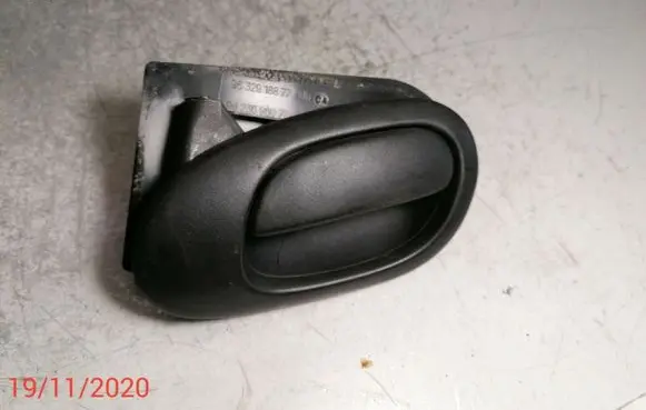 Peugeot 206 Rear door interior handle 9632918877