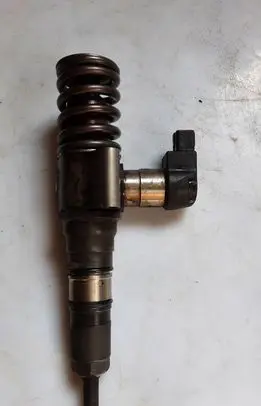 Audi A3 S3 A3 Sportback 8P Fuel injector 03G130073T