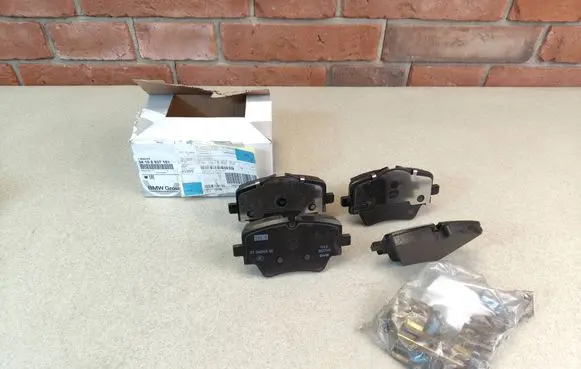 BMW X1 U11 Brake pads (front) 8837151