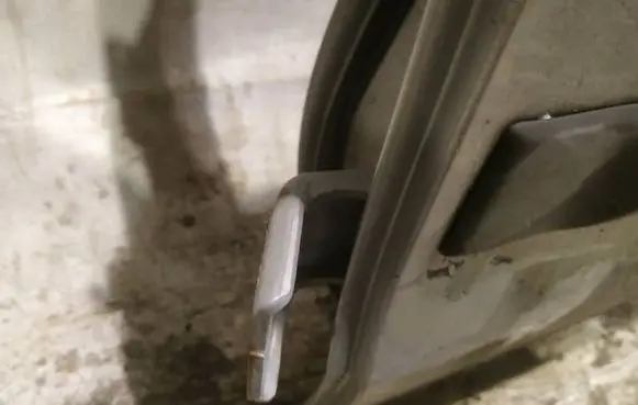 Mazda Premacy Rear door lower hinge 