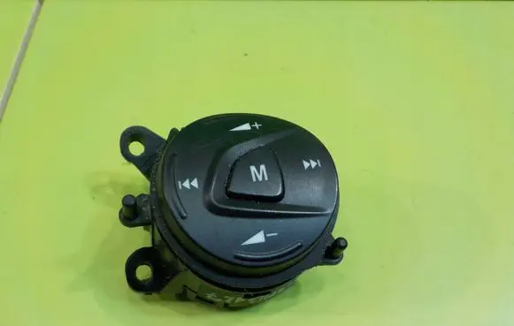 Ford Focus Other switches/knobs/shifts AM5T14K147CA