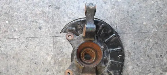 Land Rover Freelander Front wheel hub spindle knuckle