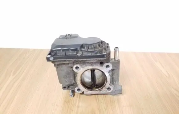Mazda CX-7 Throttle valve R2AA136B0 0071001977L06 06L30H