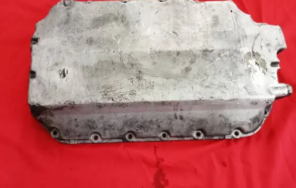 Volkswagen PASSAT B5.5 Oil sump 059103604D