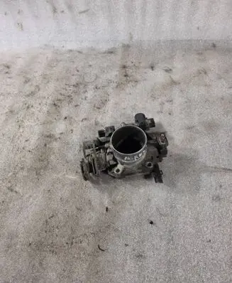Subaru Forester SF Throttle body valve 198500