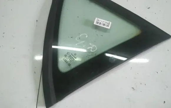 Mercedes-Benz A W169 Rear side window AS2