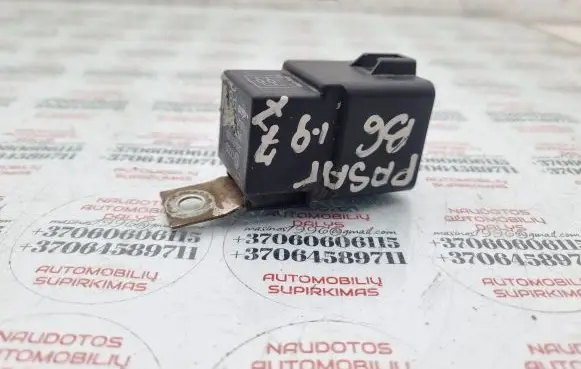 Volkswagen PASSAT B6 Other relay 3B0951253