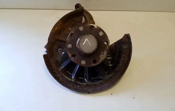 Volkswagen e-Golf Rear wheel hub