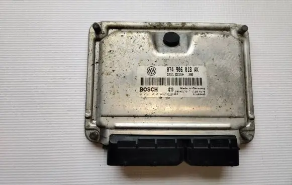 Volkswagen Transporter - Caravelle T4 Engine control unit/module 074906018AK 0281010462
