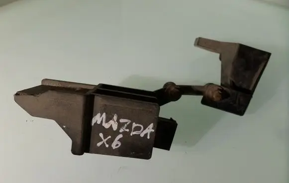 Rear air suspension level height sensor