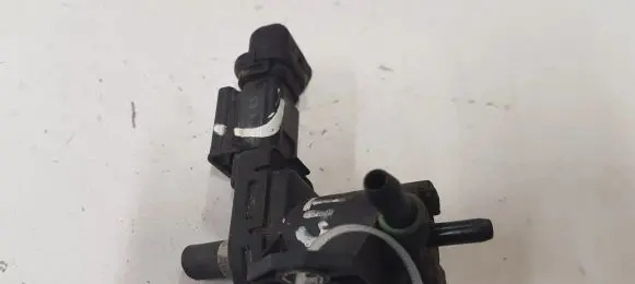 Ford Focus Turbo solenoid valve 9688124580