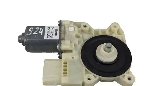 BMW i3 Front door window regulator motor 7332799