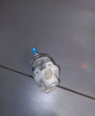 Volkswagen Golf II Headlight level adjustment motor 007878