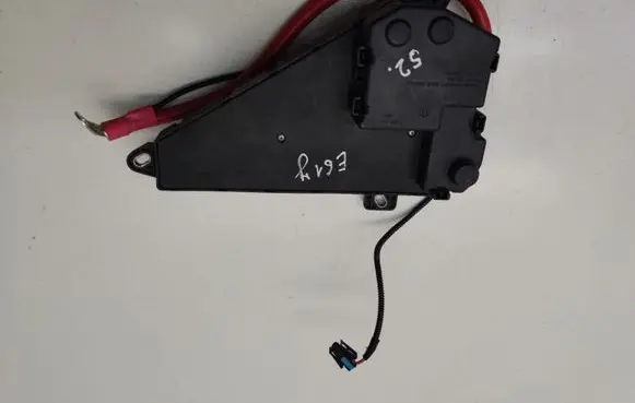 BMW 5 E60 E61 Fuse module 6906601 690603